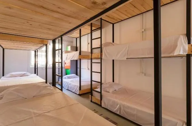Gaston Coliving Hostel Medellín